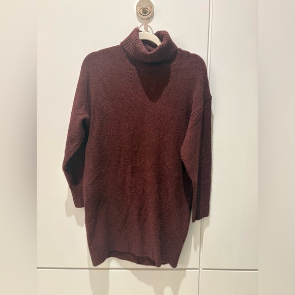 Silver Jeans Women's Burgundy Turtleneck Sweater - Picture 2 of 5